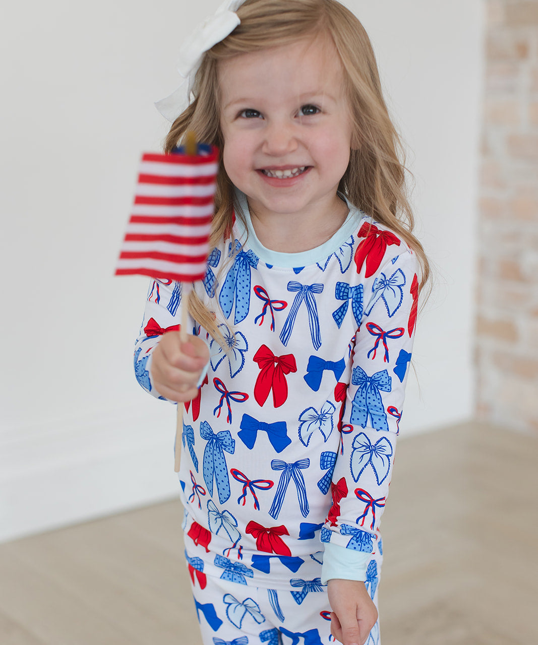 Toy Box Tails 2 Piece Set