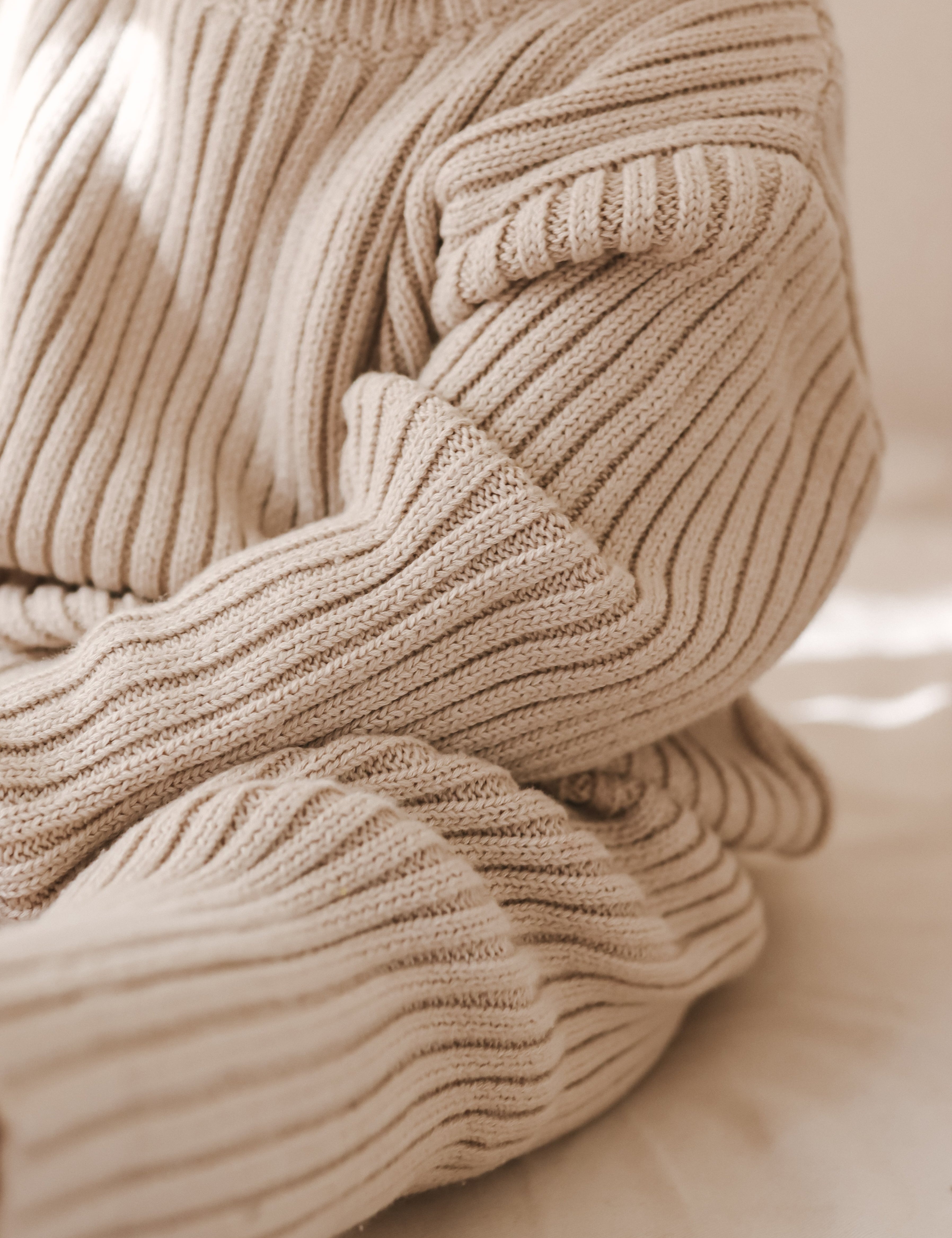 RibPullover-Beige1_d0a46749-6d38-410a-a7fb-99098803fd65.jpg