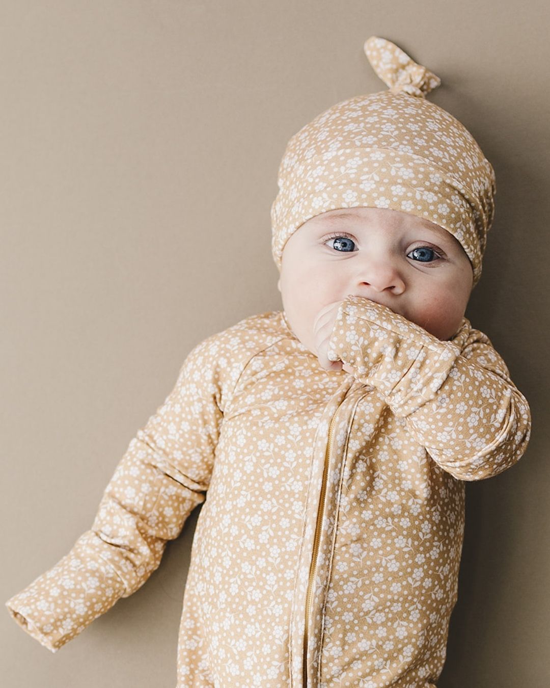 bamboo-knot-hat-neutral-garden-699665.jpg