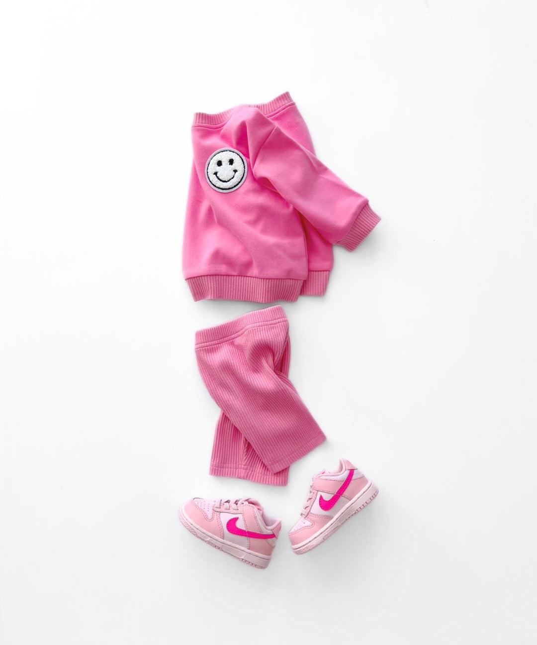 biker-shorts-set-pink-905077.jpg