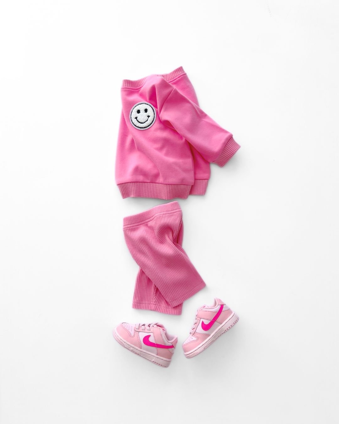 biker-shorts-set-pink-905077.jpg