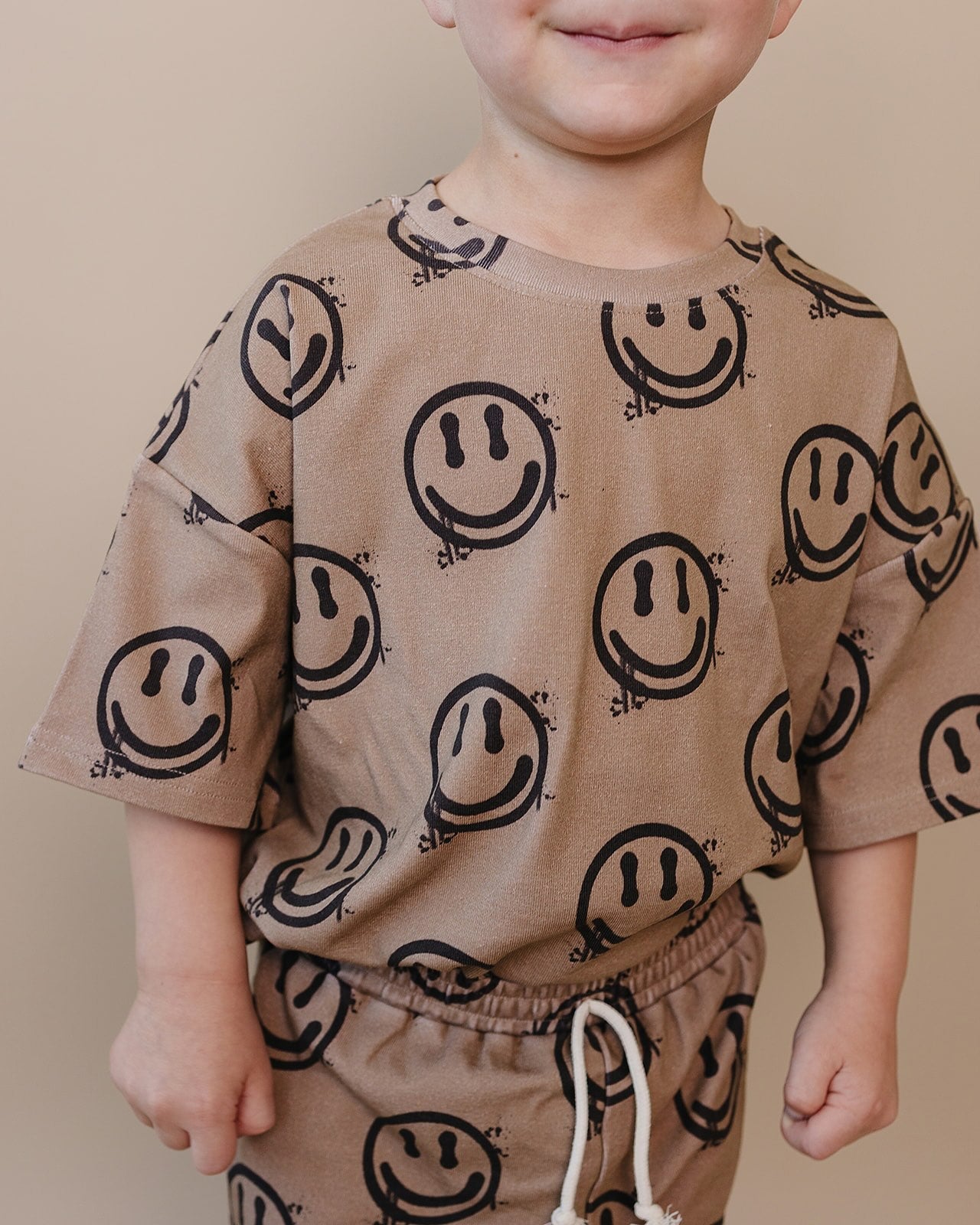 Shorts Set | Brown Smiley Face