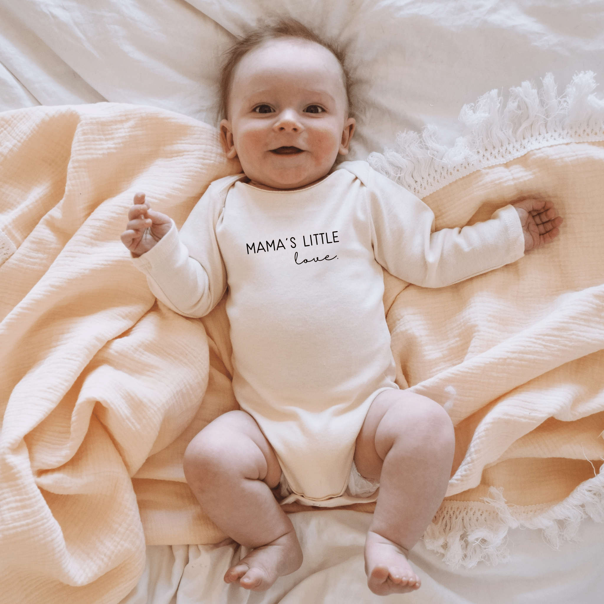 mamas-little-love-long-sleeve-organic-baby-bodysuit-563987.png