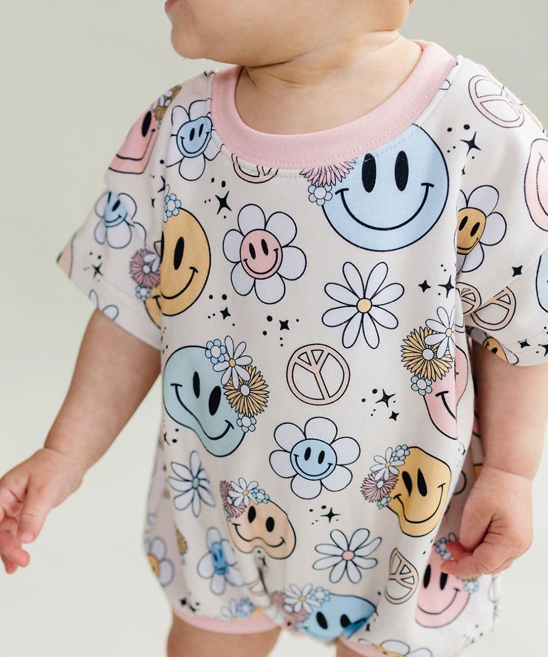 short-sleeve-bubble-romper-groovy-girl-365864.jpg