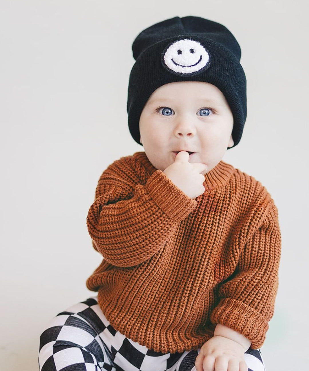 smiley-beanie-black-204448.jpg