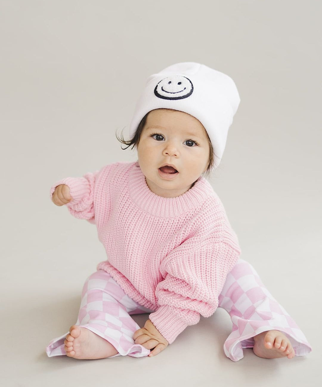 smiley-beanie-white-982630.jpg